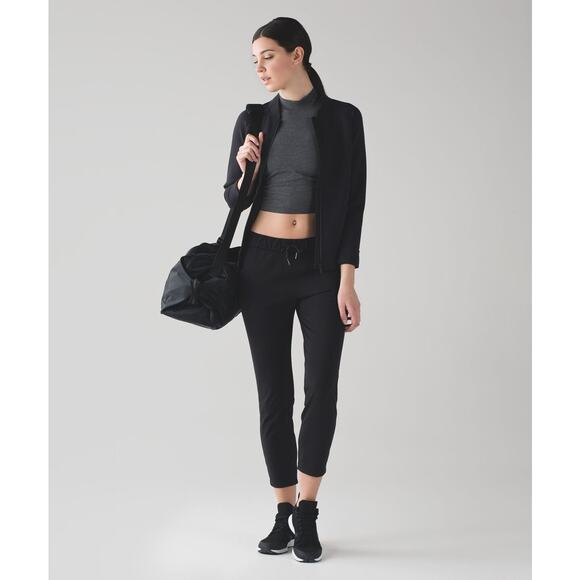 Lululemon On The Fly Pant 28 in Black 2 Lounge Comfort Athleisure Travel - Picture 1 of 9